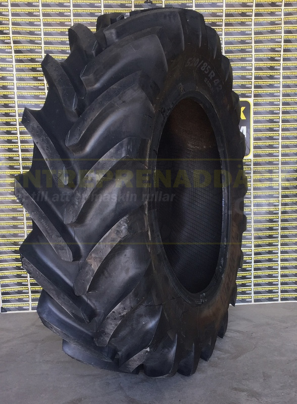 520/85R42 TL 157A8 Michelin MegaXbib for tractor and harvesters. - Pneu pour Matériel de récolte: photos 1 520/85R42 TL 157A8 Michelin MegaXbib for tractor and harvesters. - Pneu pour Matériel de récolte: photos 1