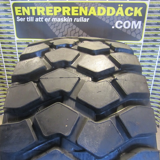 Hilo B02S L3/E3 875/65R29 for Loaders Volvo L150E-/L180E-/L220E-/L250E - Pneu pour Chargeuse sur pneus: photos 2 Hilo B02S L3/E3 875/65R29 for Loaders Volvo L150E-/L180E-/L220E-/L250E - Pneu pour Chargeuse sur pneus: photos 2