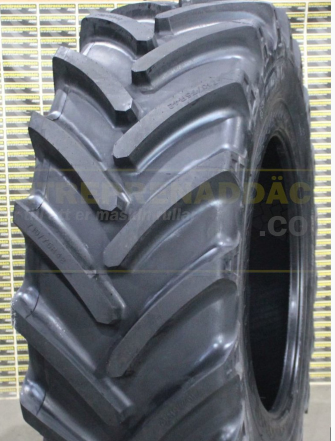 LR 7000 LEAO – only tyre or with Dual Wheels. 710/75R42 TL LR 7000 LEAO Tractor Tyres - Pneus et jantes pour Tracteur agricole: photos 1 LR 7000 LEAO – only tyre or with Dual Wheels. 710/75R42 TL LR 7000 LEAO Tractor Tyres - Pneus et jantes pour Tracteur agricole: photos 1