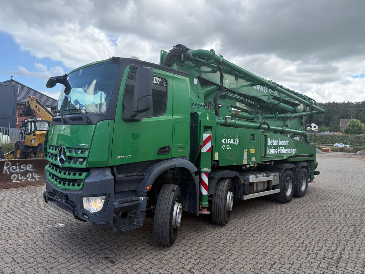 Mercedes-Benz Mercedes 32.40 CIFA K 42 L Betonpumpe - Camion pompe: photos 1 Mercedes-Benz Mercedes 32.40 CIFA K 42 L Betonpumpe - Camion pompe: photos 1