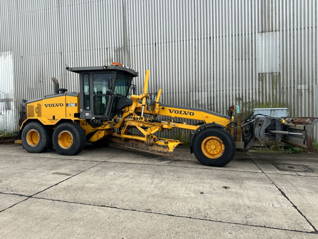 Volvo G746B Volvo G746B - Niveleuse: photos 2 Volvo G746B Volvo G746B - Niveleuse: photos 2