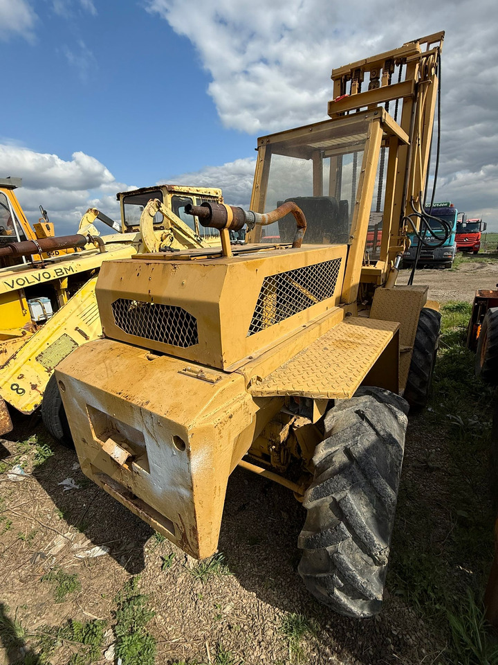 BROBUS BH40 STACKER - Chariot tout terrain: photos 3 BROBUS BH40 STACKER - Chariot tout terrain: photos 3