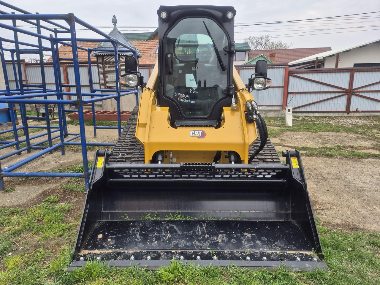 CATERPILLAR 299 D3 XE Mini track loader - Chargeuse compacte sur chenilles: photos 1 CATERPILLAR 299 D3 XE Mini track loader - Chargeuse compacte sur chenilles: photos 1
