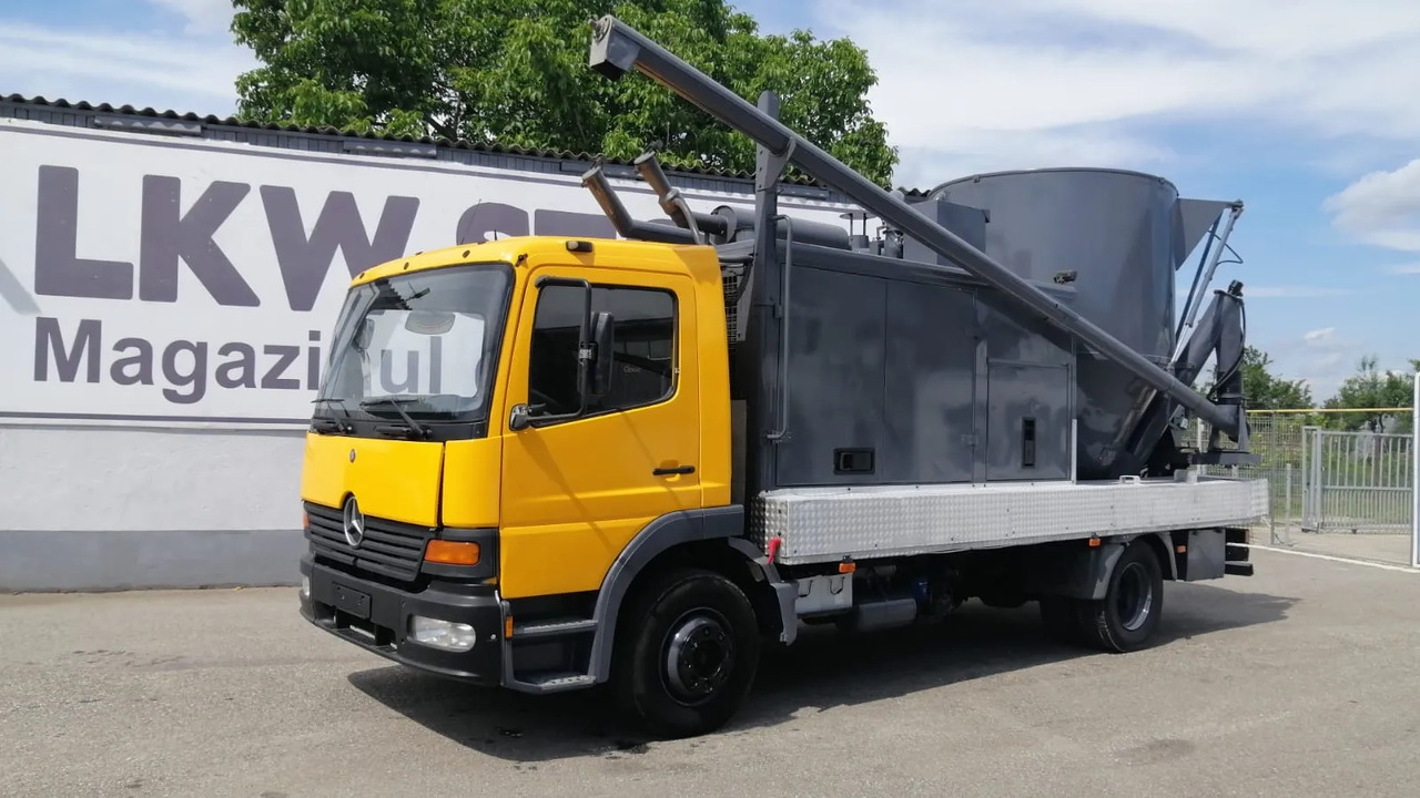 Mercedes-Benz Atego & Gmelin Animal Feed Mill and Mixer/FNC - Camion: photos 2 Mercedes-Benz Atego & Gmelin Animal Feed Mill and Mixer/FNC - Camion: photos 2
