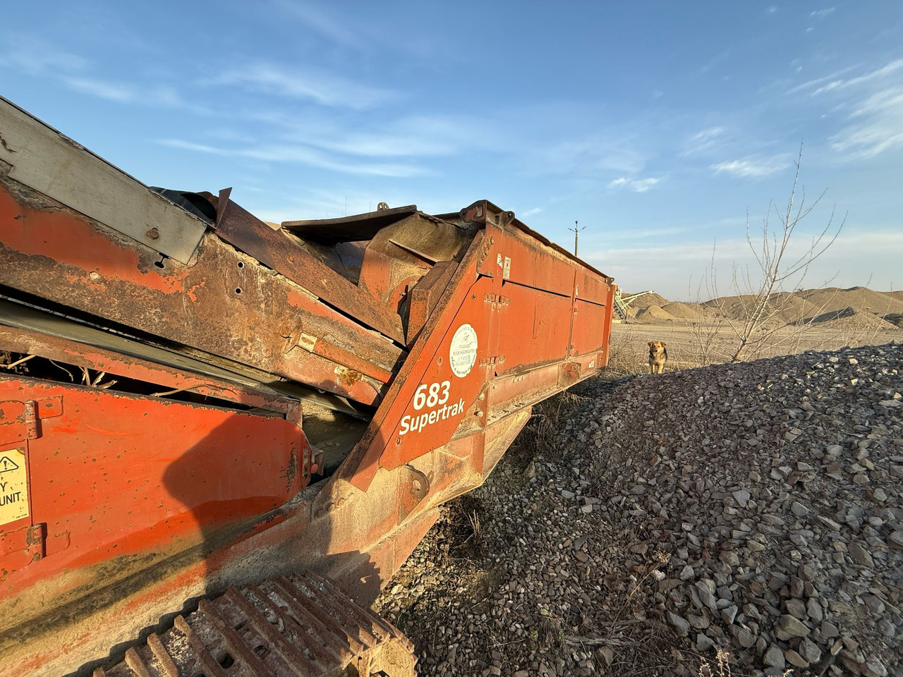 FINLAY 683 SUPERTRAK MOBILE SORTING STATION - Crible: photos 2 FINLAY 683 SUPERTRAK MOBILE SORTING STATION - Crible: photos 2