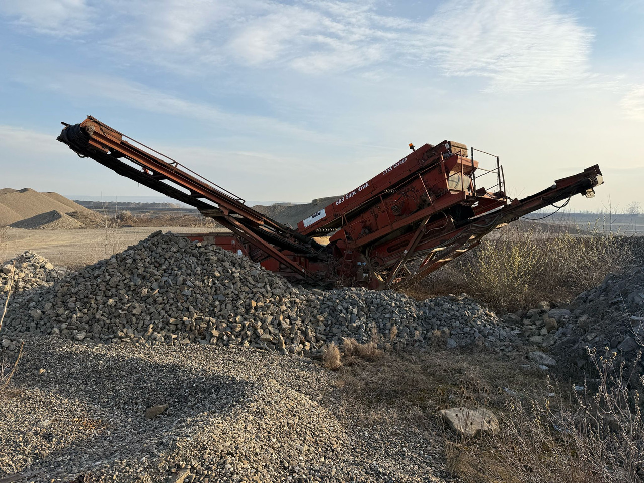 Crible FINLAY 683 SUPERTRAK MOBILE SORTING STATION: photos 1