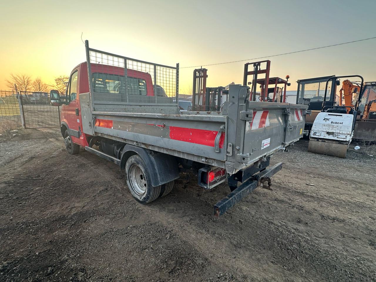 Iveco Daily Van - Véhicule utilitaire benne: photos 3 Iveco Daily Van - Véhicule utilitaire benne: photos 3