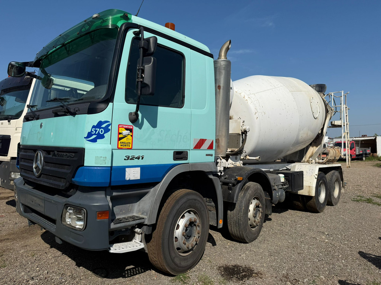 MERCEDES BENZ 3241 CONCRETE MIXER - Camion malaxeur: photos 1 MERCEDES BENZ 3241 CONCRETE MIXER - Camion malaxeur: photos 1