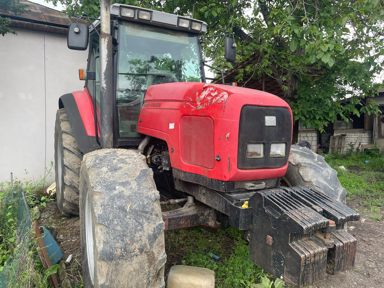 Massey Ferguson 8220 Tractor - Tracteur agricole: photos 1 Massey Ferguson 8220 Tractor - Tracteur agricole: photos 1