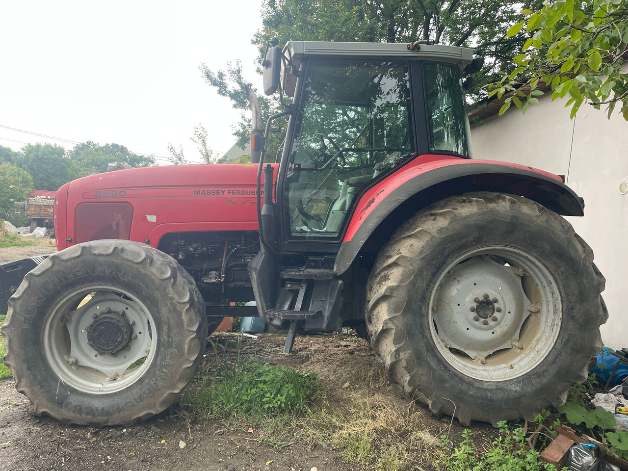 Massey Ferguson 8220 Tractor - Tracteur agricole: photos 2 Massey Ferguson 8220 Tractor - Tracteur agricole: photos 2