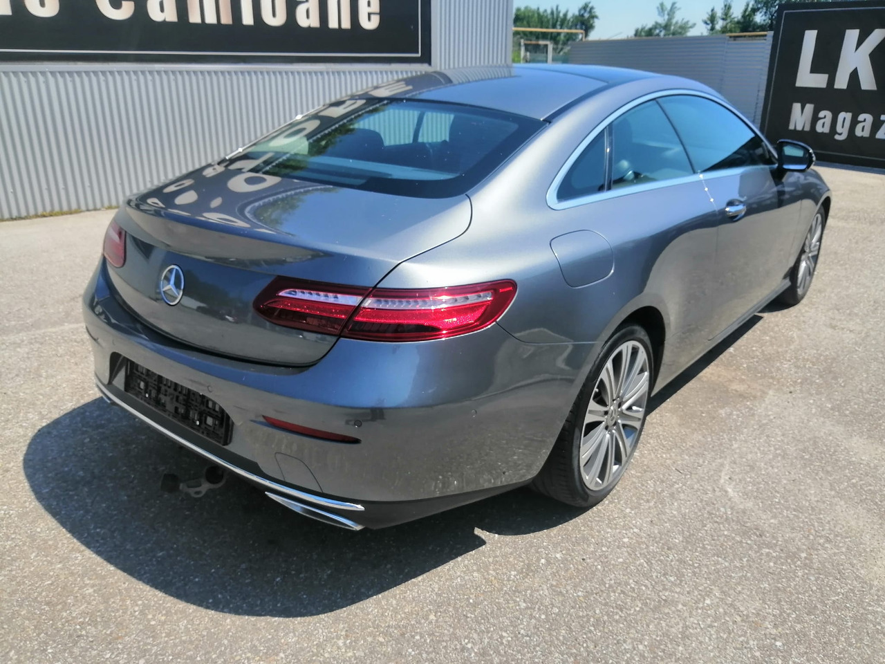 Mercedes Benz E220d Coupe, TOP !!! - Voiture: photos 4 Mercedes Benz E220d Coupe, TOP !!! - Voiture: photos 4