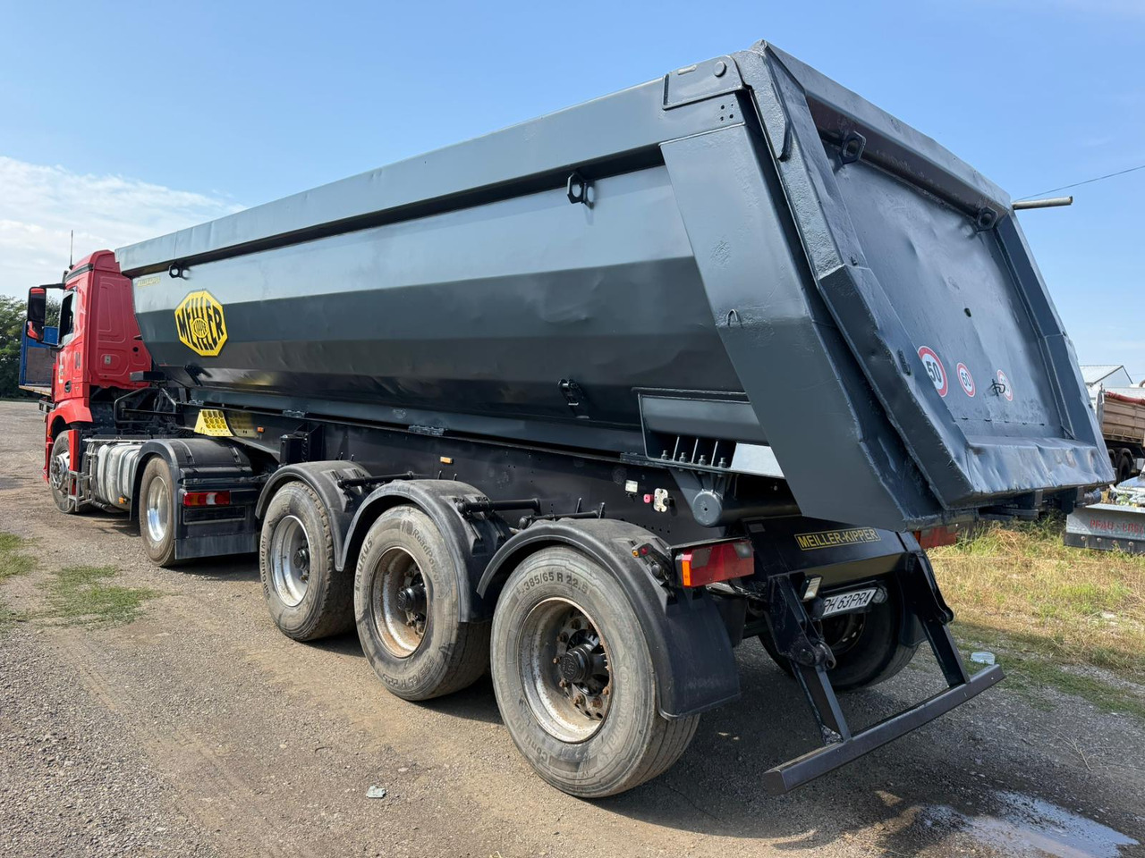 MERCEDES-MEILLER TILTABLE ASSEMBLY - Tracteur routier, Semi-remorque benne: photos 3 MERCEDES-MEILLER TILTABLE ASSEMBLY - Tracteur routier, Semi-remorque benne: photos 3