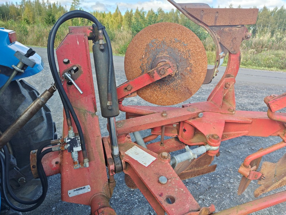 Agrolux RSD397FK kääntöaura 3-siipinen kuorimet ja kiekkoleikkurit, katso video! - Charrue: photos 5 Agrolux RSD397FK kääntöaura 3-siipinen kuorimet ja kiekkoleikkurit, katso video! - Charrue: photos 5