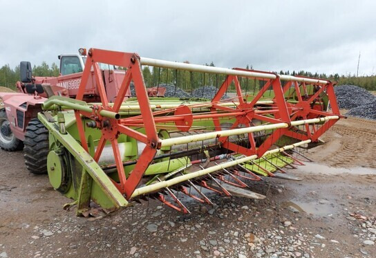 Claas 360cm. täydellinen pöytä - Moissoneuse: photos 1 Claas 360cm. täydellinen pöytä - Moissoneuse: photos 1