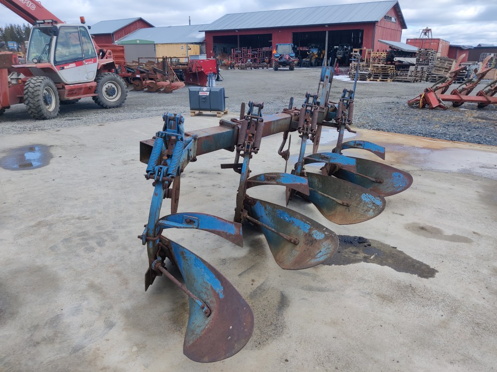 Fiskars KHN 4-siipinen - Charrue: photos 4 Fiskars KHN 4-siipinen - Charrue: photos 4