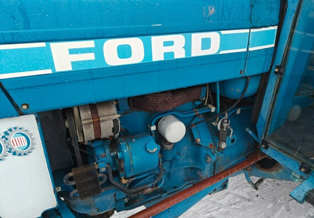 Tracteur agricole Ford 4110 traktori - Katso video!: photos 11