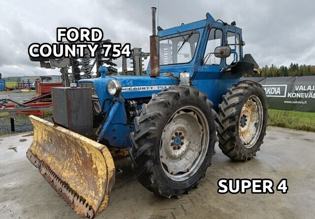 Ford County 754 Super 4 - VIDEO - Tracteur agricole: photos 1 Ford County 754 Super 4 - VIDEO - Tracteur agricole: photos 1