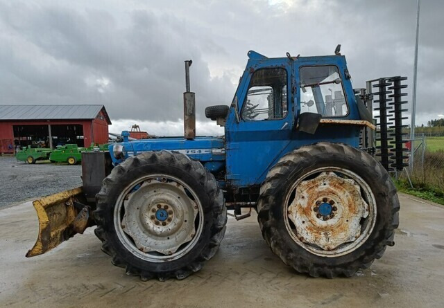 Ford County 754 Super 4 - VIDEO - Tracteur agricole: photos 5 Ford County 754 Super 4 - VIDEO - Tracteur agricole: photos 5