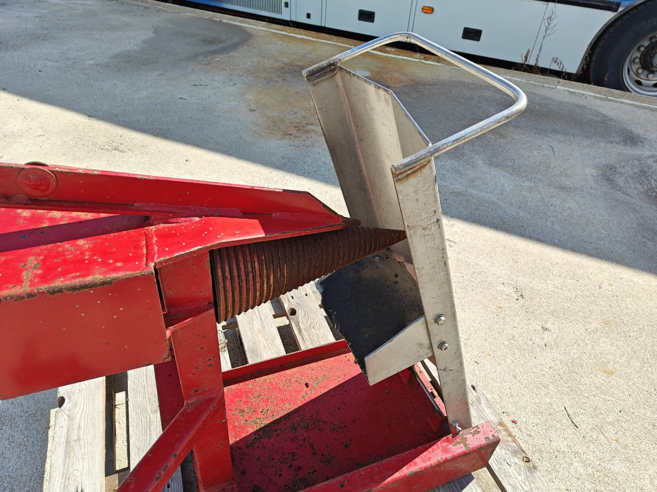 Halkaisukaira traktoriin - Fendeuse de bûches: photos 5 Halkaisukaira traktoriin - Fendeuse de bûches: photos 5