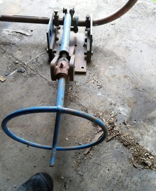 Kverneland Tukipyörän kiinnikeosa - Charrue: photos 4 Kverneland Tukipyörän kiinnikeosa - Charrue: photos 4