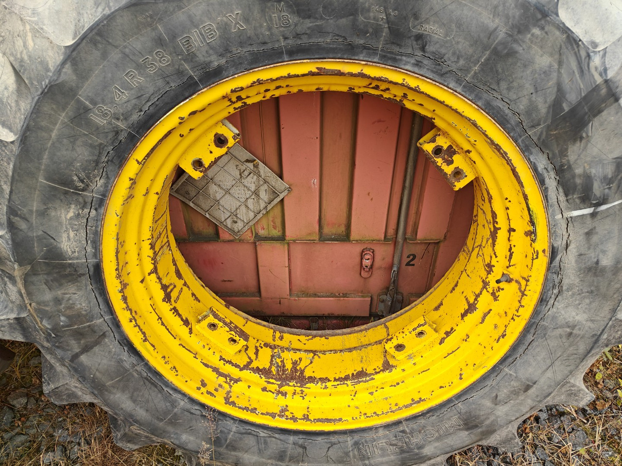Pneus et jantes pour Tracteur agricole MICHELIN 18.4R38 traktorin renkaat: photos 6 Pneus et jantes pour Tracteur agricole MICHELIN 18.4R38 traktorin renkaat: photos 6