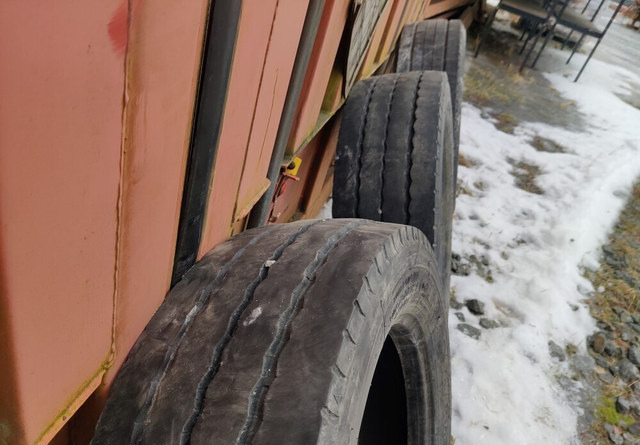 Renkaat 5 kpl koko 205/65R17.5 - Pneu pour Machine agricole: photos 3 Renkaat 5 kpl koko 205/65R17.5 - Pneu pour Machine agricole: photos 3