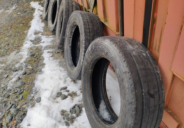 Renkaat 5 kpl koko 205/65R17.5 - Pneu pour Machine agricole: photos 4 Renkaat 5 kpl koko 205/65R17.5 - Pneu pour Machine agricole: photos 4