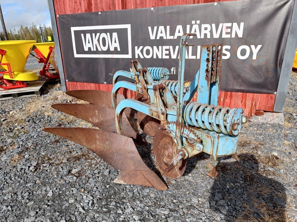 Sarka-aura Fiskars 3-siipinen Automaattilaukaisu, kiekkoleikkurit - Charrue: photos 2 Sarka-aura Fiskars 3-siipinen Automaattilaukaisu, kiekkoleikkurit - Charrue: photos 2