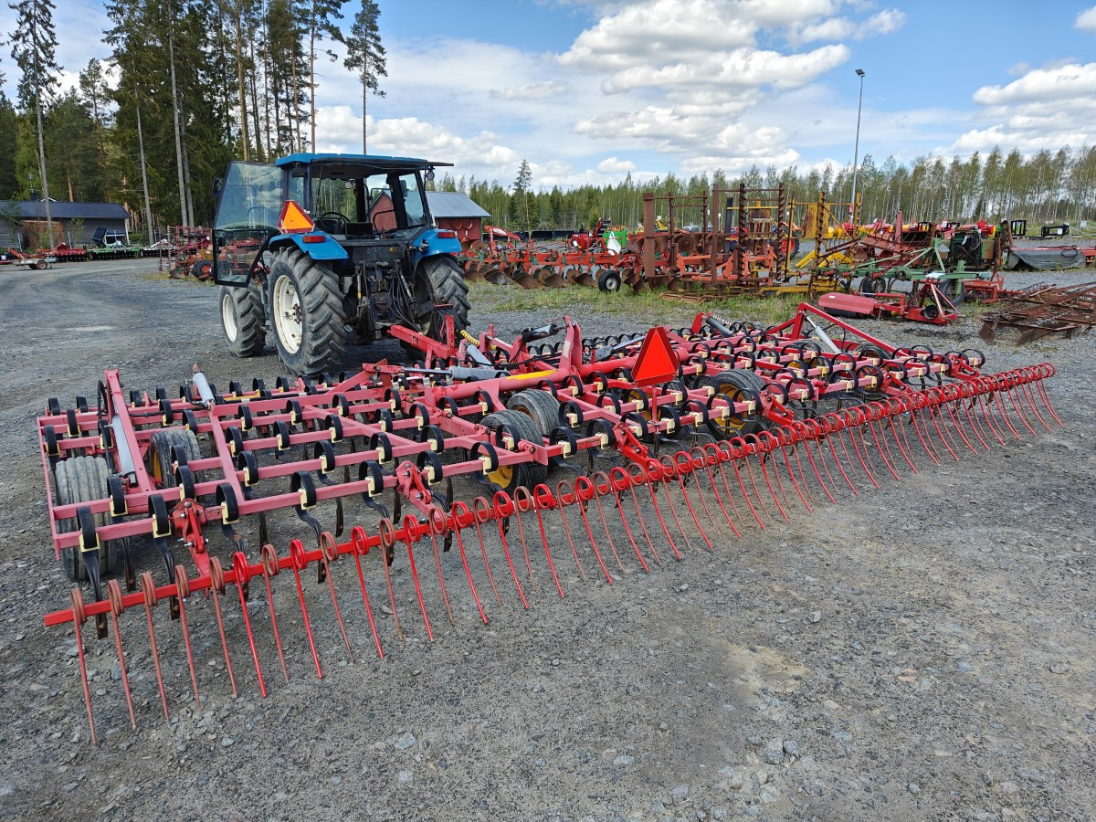 VÄDERSTAD NZE 700cm äes - VIDEO - Herse: photos 2 VÄDERSTAD NZE 700cm äes - VIDEO - Herse: photos 2