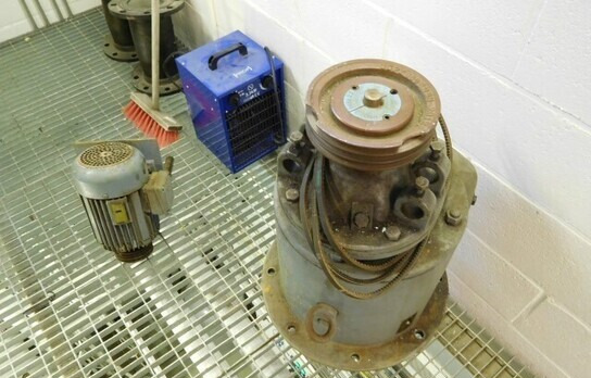 Vaihteita 2 kpl - sähkömoottori / sähkömoottorit - Matériel de chantier: photos 5 Vaihteita 2 kpl - sähkömoottori / sähkömoottorit - Matériel de chantier: photos 5