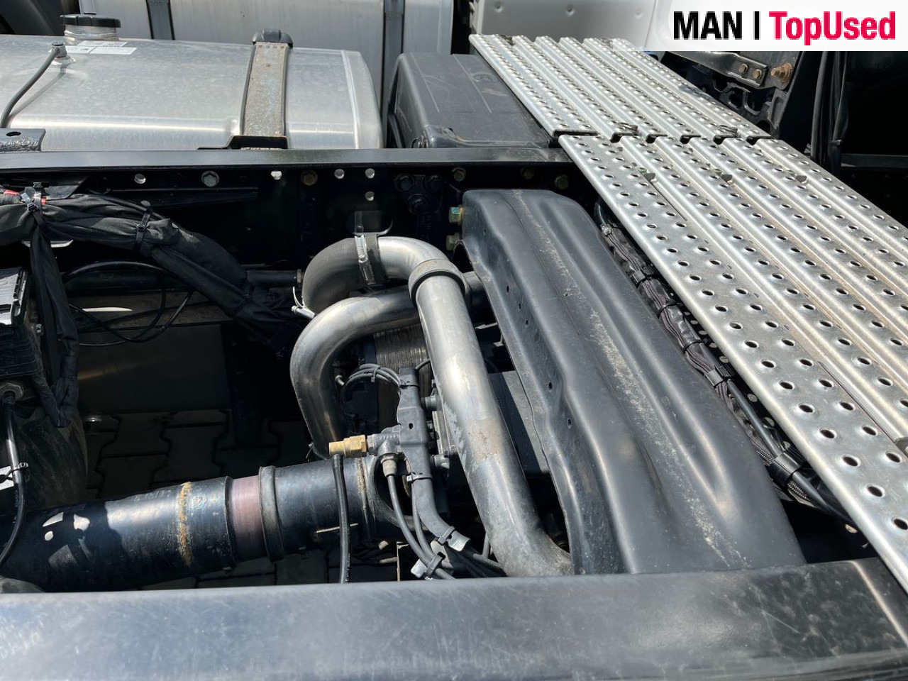 MAN TGX 18.470 4x2 BL SA Euro6 Retarder Klima ZV - Tracteur routier: photos 4 MAN TGX 18.470 4x2 BL SA Euro6 Retarder Klima ZV - Tracteur routier: photos 4