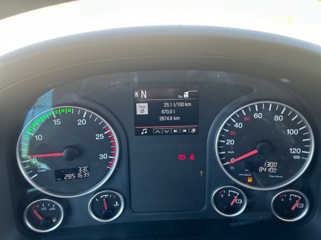 MAN TGX 26.470 6X2-4 BL tandem warranty until 10/2025 - Camion à rideaux coulissants: photos 5 MAN TGX 26.470 6X2-4 BL tandem warranty until 10/2025 - Camion à rideaux coulissants: photos 5