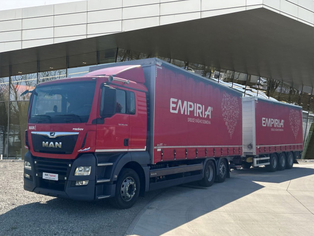 MAN TGX 26.470 6X2-4 BL tandem warranty until 10/2025 - Camion à rideaux coulissants: photos 1 MAN TGX 26.470 6X2-4 BL tandem warranty until 10/2025 - Camion à rideaux coulissants: photos 1