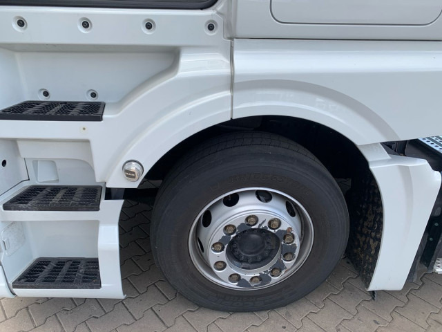 MAN TGX 18.470 4x2 LL SA - Tracteur routier: photos 5 MAN TGX 18.470 4x2 LL SA - Tracteur routier: photos 5