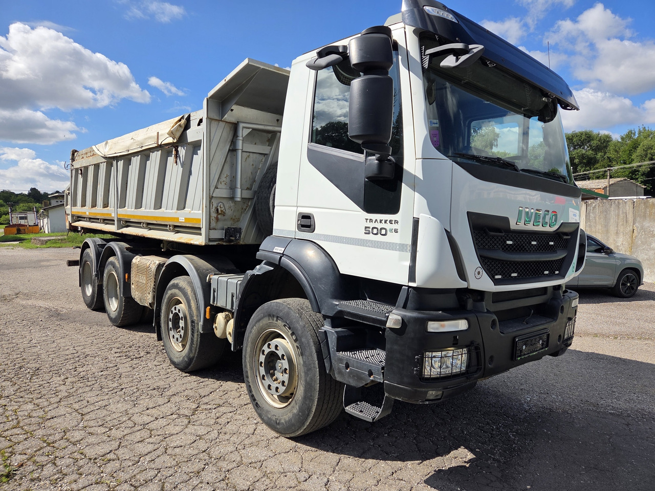 IVECO TRAKKER 500 8x4 EURO6 Bordmatik - Camion benne: photos 3 IVECO TRAKKER 500 8x4 EURO6 Bordmatik - Camion benne: photos 3
