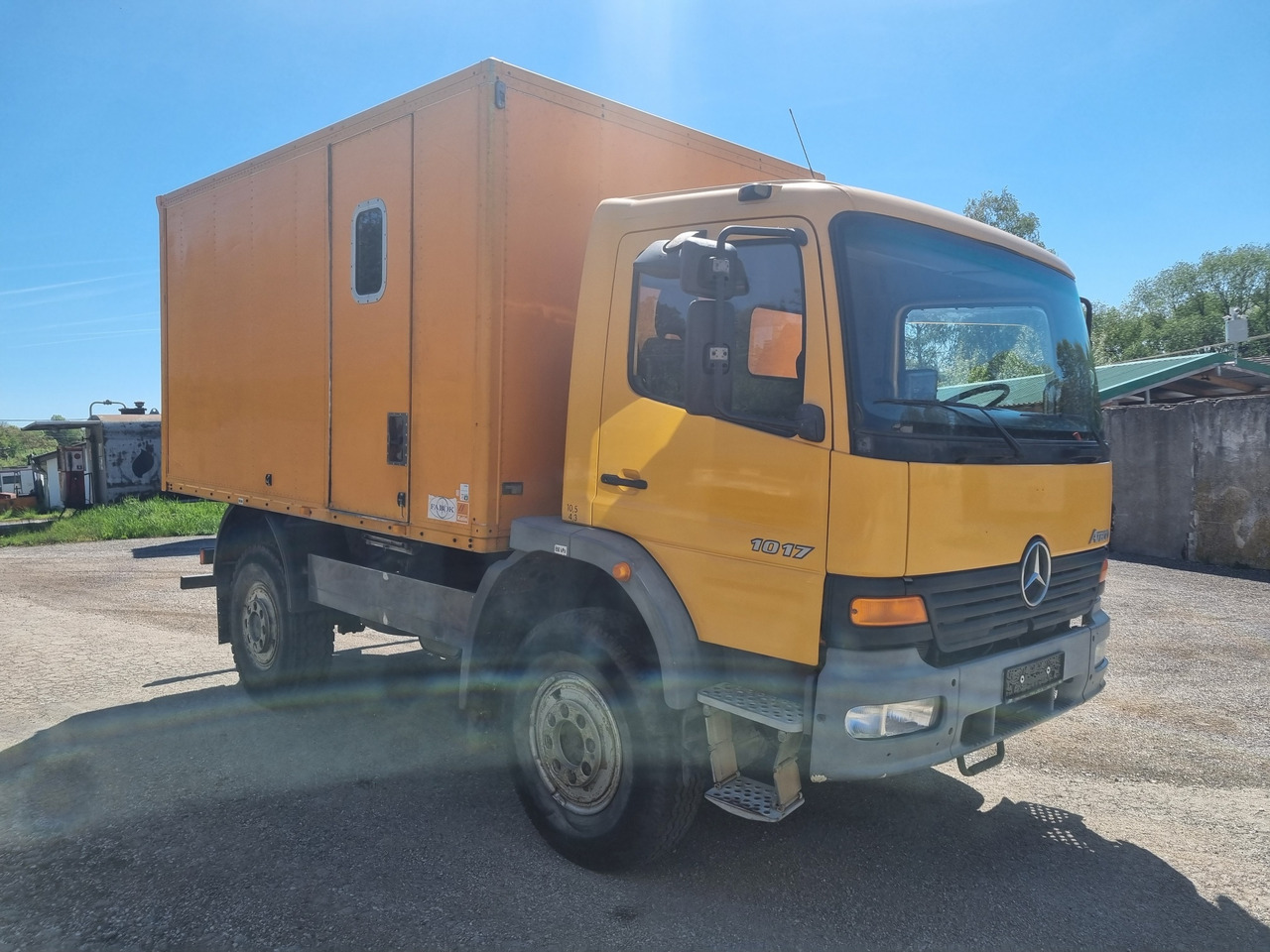 MERCEDES-BENZ ATEGO 1017 4x4 BOX + PTO - Camion fourgon: photos 3 MERCEDES-BENZ ATEGO 1017 4x4 BOX + PTO - Camion fourgon: photos 3