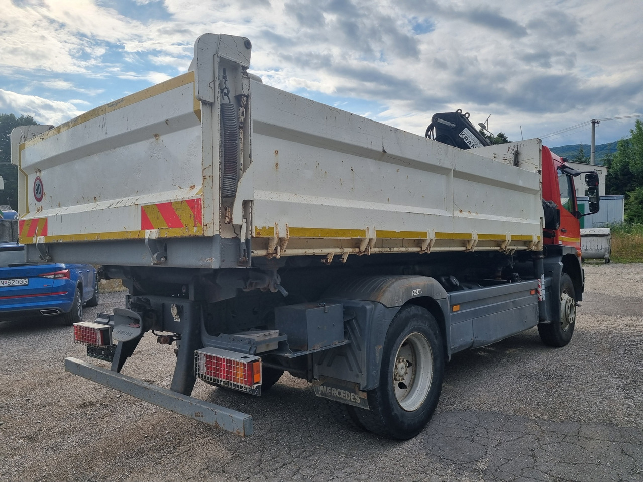 MERCEDES-BENZ ATEGO 1323 4x4 tipper + crane HIAB 095 - Camion benne, Camion grue: photos 4 MERCEDES-BENZ ATEGO 1323 4x4 tipper + crane HIAB 095 - Camion benne, Camion grue: photos 4