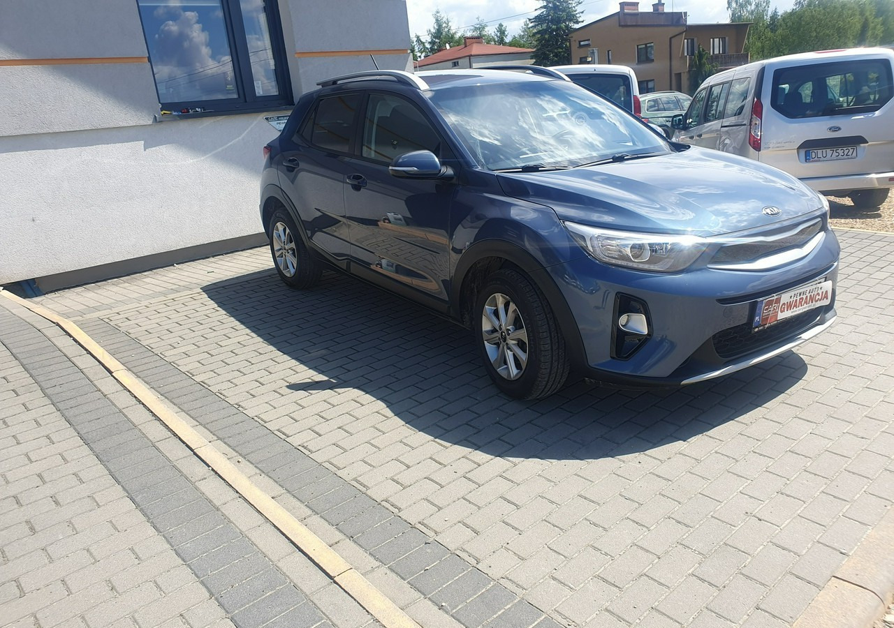 Kia Stonic bogate wyposażenie * - Voiture à hayon: photos 4 Kia Stonic bogate wyposażenie * - Voiture à hayon: photos 4
