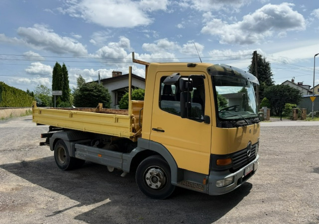 Mercedes-Benz Atego 3 stronna wywrotka * mały przebieg* - Camion benne: photos 4 Mercedes-Benz Atego 3 stronna wywrotka * mały przebieg* - Camion benne: photos 4
