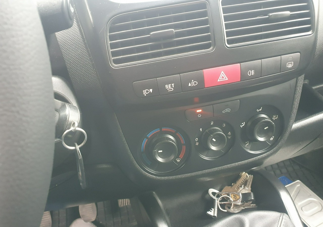 Voiture Opel Combo III wersja długa *long*: photos 19