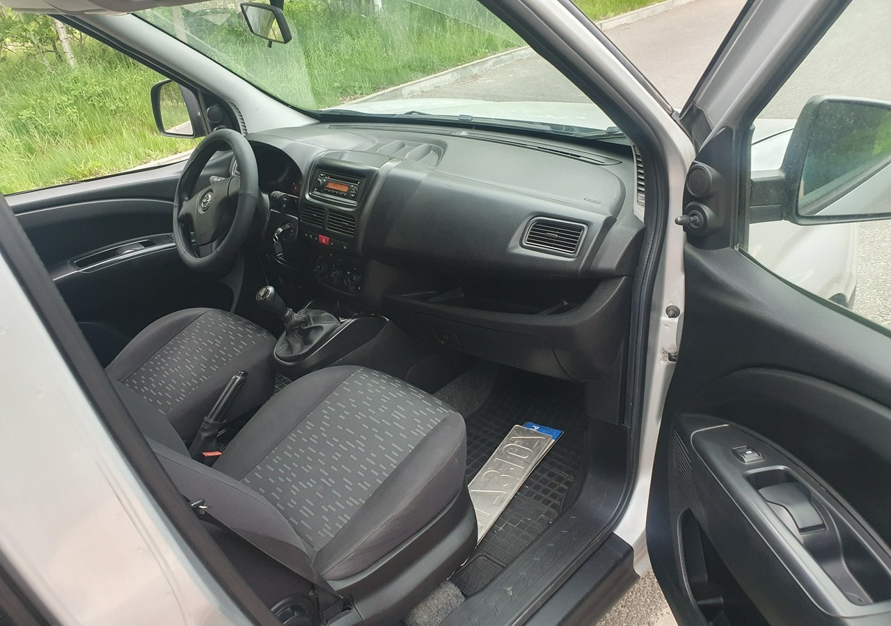 Voiture Opel Combo III wersja długa *long*: photos 16
