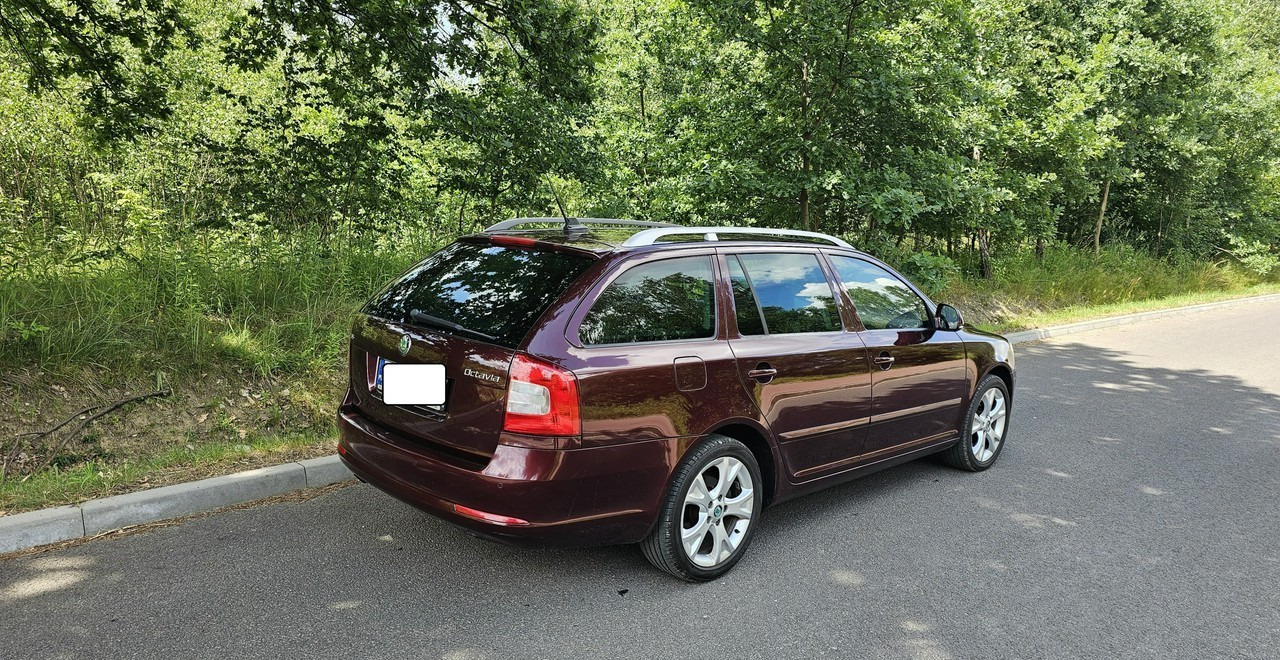 Skoda Octavia II bogate wyposażenie *niski przebieg*FV vat 23%* - Voiture break: photos 4 Skoda Octavia II bogate wyposażenie *niski przebieg*FV vat 23%* - Voiture break: photos 4