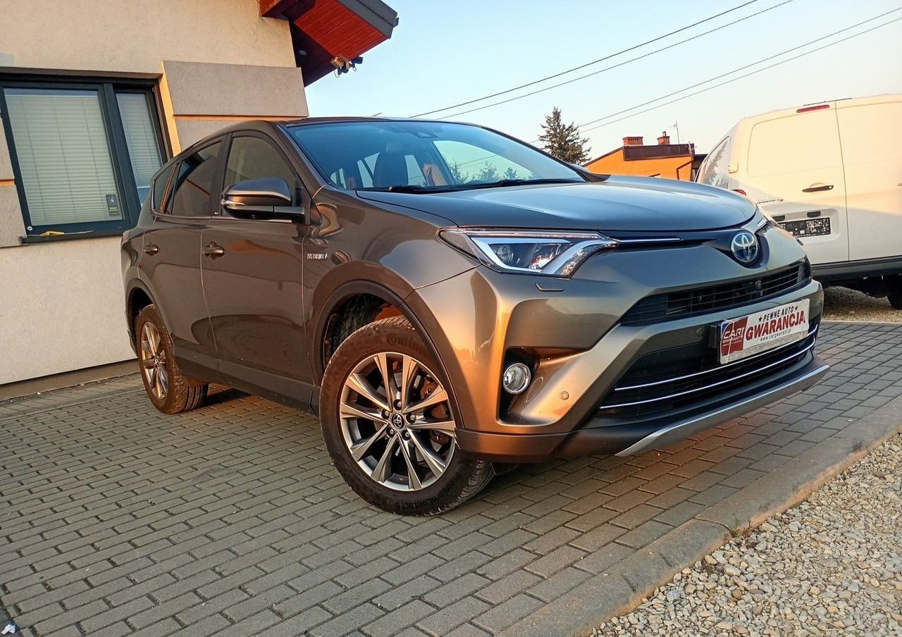 Toyota RAV 4 IV 2017/ 2018 - SUV: photos 3 Toyota RAV 4 IV 2017/ 2018 - SUV: photos 3