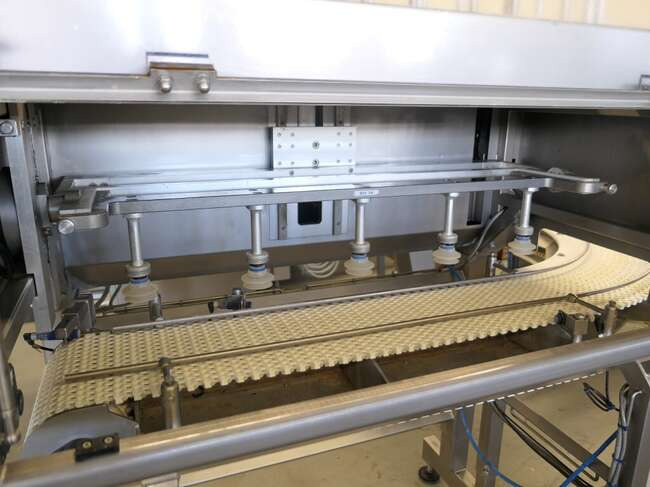 Tramper filling- and traysealing line GMD99-2 - Machine d'emballage et de conditionnement: photos 5 Tramper filling- and traysealing line GMD99-2 - Machine d'emballage et de conditionnement: photos 5
