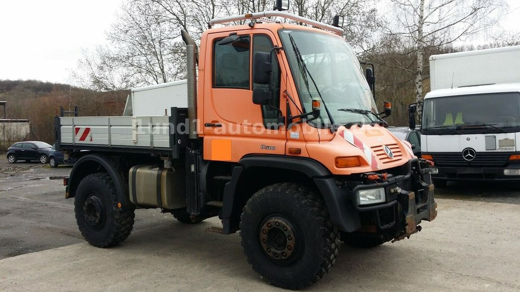 Mercedes-Benz Unimog U 500 Kipper Kommunalhydraulik U 300 400 U 500 Kipper Kommunalhydraulik U 300 400 - Véhicule de voirie/ Spécial: photos 2 Mercedes-Benz Unimog U 500 Kipper Kommunalhydraulik U 300 400 U 500 Kipper Kommunalhydraulik U 300 400 - Véhicule de voirie/ Spécial: photos 2