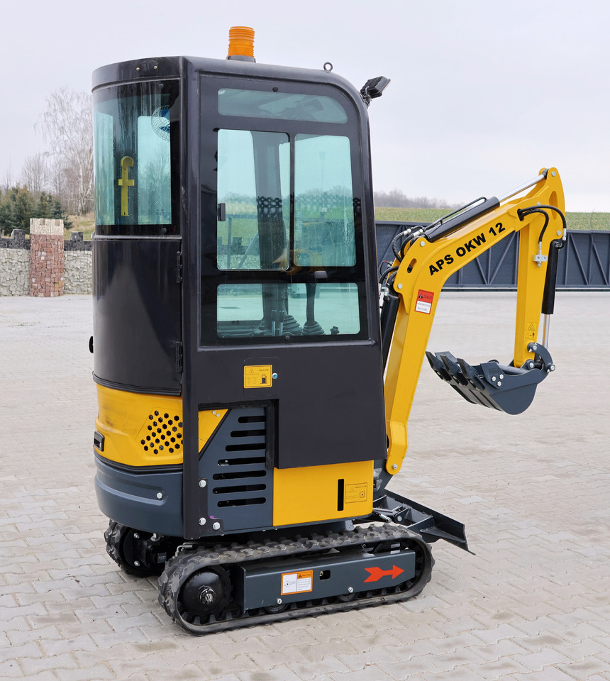 APS OKW12 - Mini pelle: photos 2 APS OKW12 - Mini pelle: photos 2