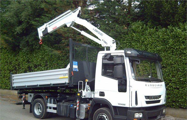 Iveco EUROCARGOeurocargo 100e18 - Camion benne, Camion grue: photos 1 Iveco EUROCARGOeurocargo 100e18 - Camion benne, Camion grue: photos 1