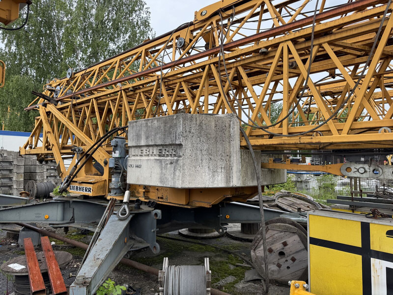 Liebherr 42K.1, 2008 yom - some Works needed - Grue à tour: photos 1 Liebherr 42K.1, 2008 yom - some Works needed - Grue à tour: photos 1
