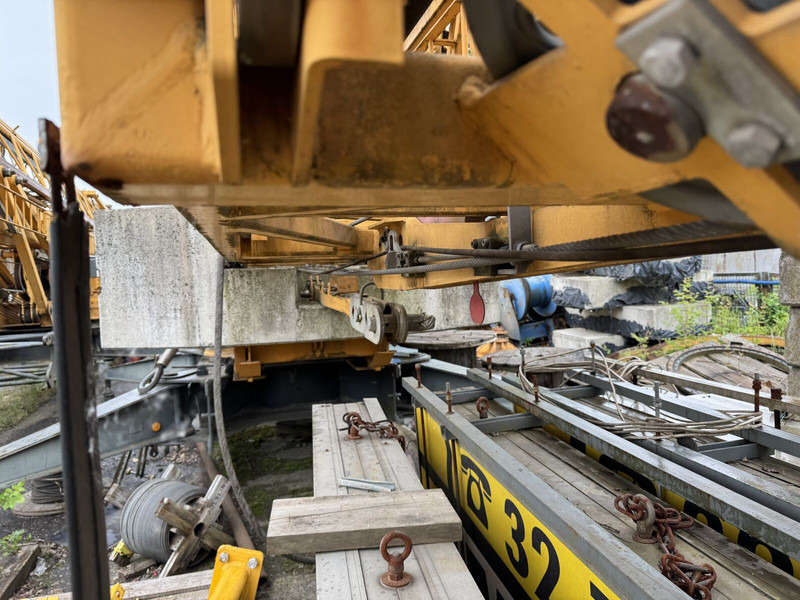 Liebherr 42K.1, 2008 yom - some Works needed - Grue à tour: photos 2 Liebherr 42K.1, 2008 yom - some Works needed - Grue à tour: photos 2