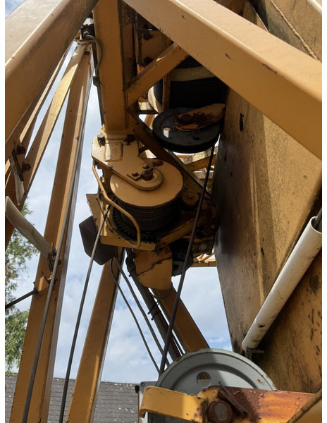 Liebherr 50K, damaged slev drive, no winch brake… - Grue à montage rapide: photos 3 Liebherr 50K, damaged slev drive, no winch brake… - Grue à montage rapide: photos 3